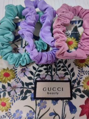 Gucci beauty Scrunchy set